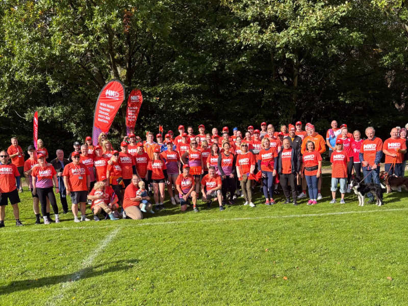 Volunteers from the Manchester Branch run the Extra Mile with Sir Kevin Sinfield