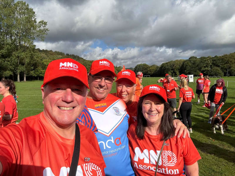 Volunteers from the Manchester Branch run the Extra Mile with Sir Kevin Sinfield